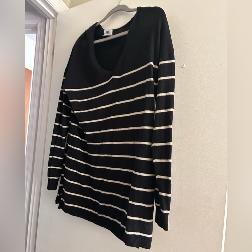 Old navy tunic sweater size Large